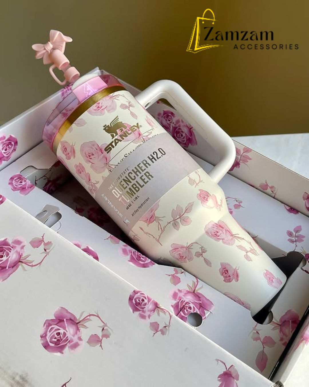 The Stanley X LoveShackFancy Holiday Quencher | 40oz – Ribbon Rosa | Premium Box Pack