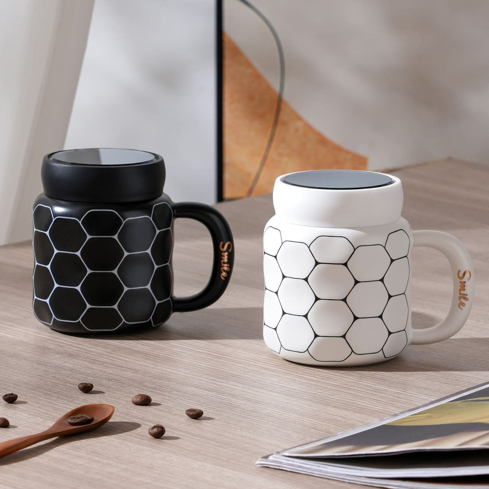 Smile Handle Mug, Honeycomb Royal Tea Cups with Lid, Creative Mug With Lid