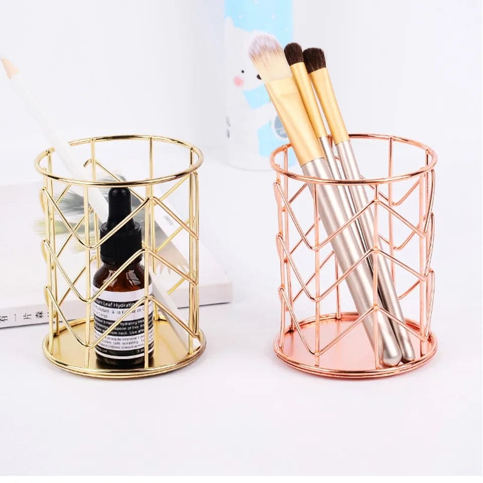 Hollow Out Makeup Brush Holder, Pen Pencil Stationary Holder, Lipstick Brush Pen Holder Organizer, Wrought Iron Pen Storage, Dressing Table Holder Case, Nordic Iron Cylindrical Cosmetics Makeup Brushes Storage Organizer