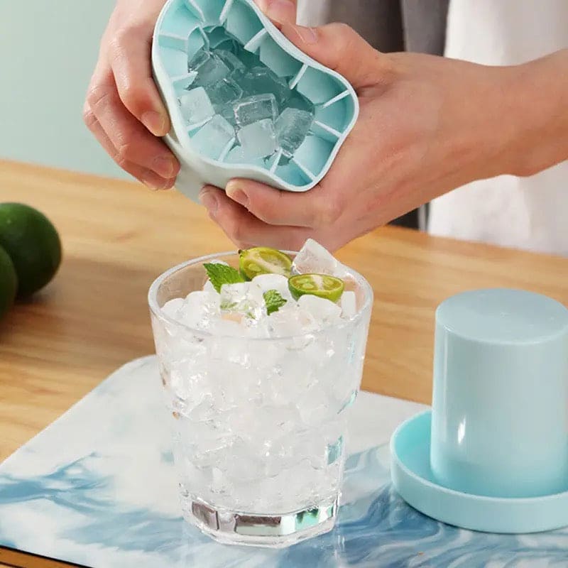 Mini Silicone Ice Bucket, Squishy Ice Cube Bucket, Quickly Freeze Silicone Ice Maker Ice Cup, Cylinder Ice Tray, Easy Release Press Type Ice Grid for Home Camping Travel, 3D Cylinder Silicone Ice Cube Tray, Decompress Ice Lattice