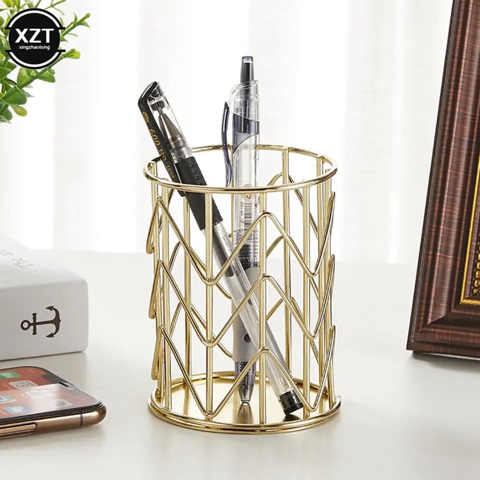 Hollow Out Makeup Brush Holder, Pen Pencil Stationary Holder, Lipstick Brush Pen Holder Organizer, Wrought Iron Pen Storage, Dressing Table Holder Case, Nordic Iron Cylindrical Cosmetics Makeup Brushes Storage Organizer