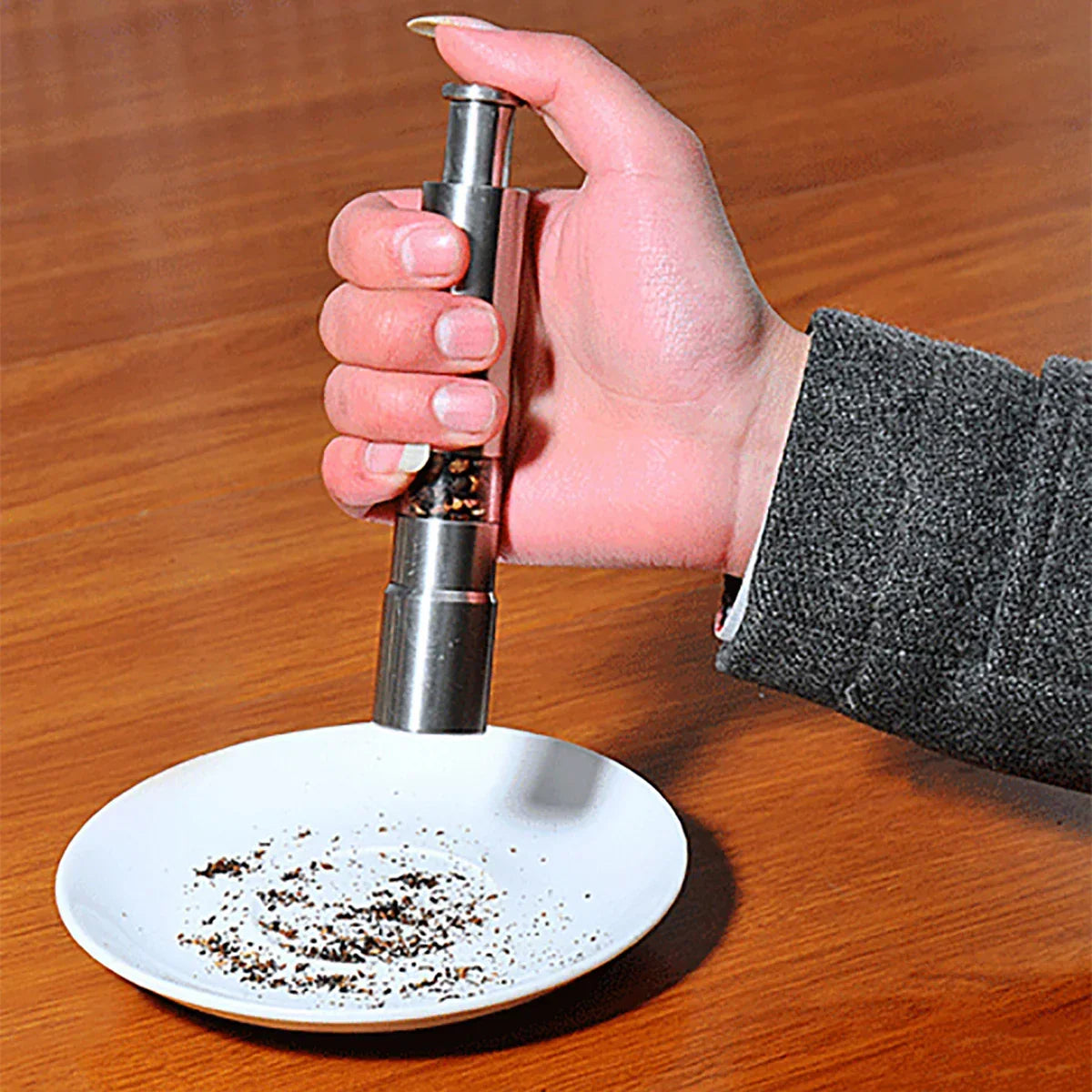 Stainless Steel Pepper Grinder for Kitchen