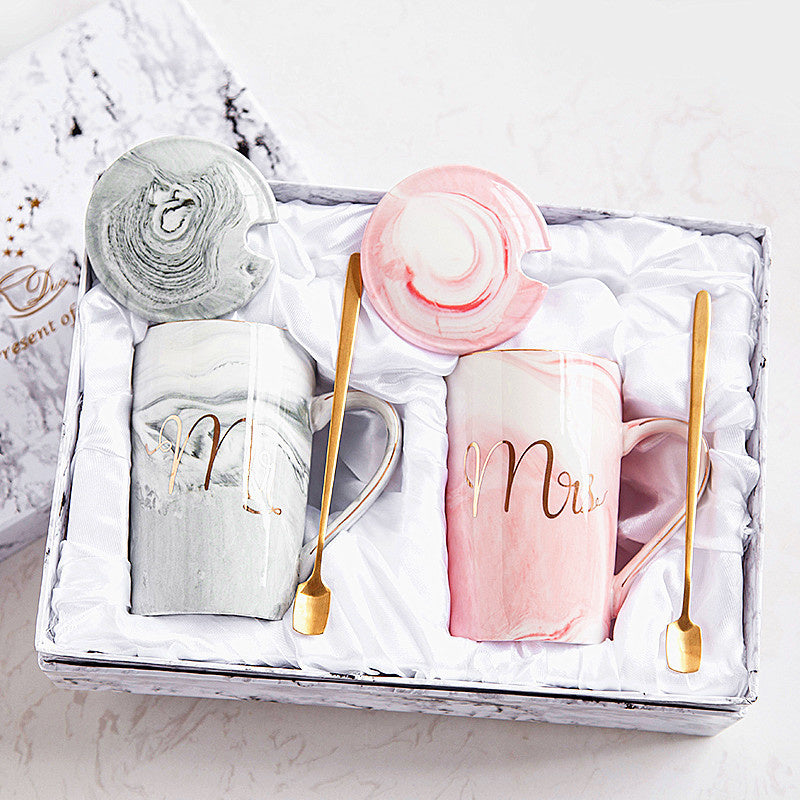 Mr. and Mrs. Couple Gift Mug Set